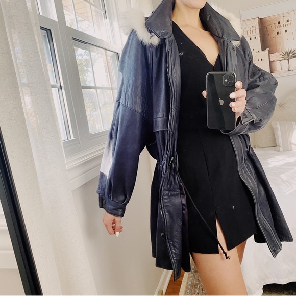 THE OLD MILL VINTAGE Leather Jacket with Real Fur - Picture 2 of 6